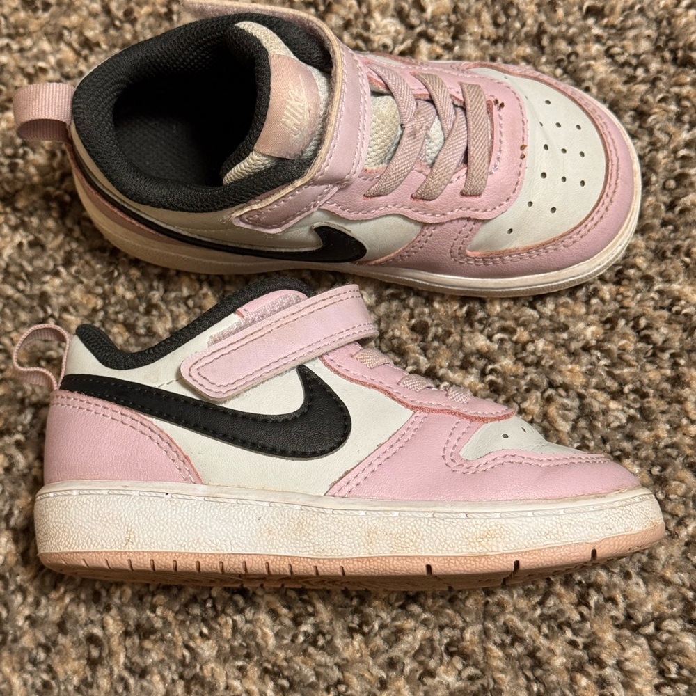 Nike Kids Purple and White Sneakers